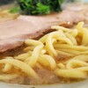ラーメン六角家 - ラーメン並(近景)