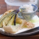 桶家乃隠居 - 天ぷら４品
