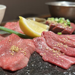 炭火焼肉 ホルモン にく式 - 