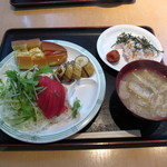 文殊亭 - 朝食ブッフェの一部　６００円（税込み）
