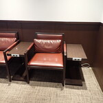 ダイヤモンド・プレミアラウンジ - 内観