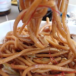 ダイヤモンド・プレミアラウンジ - 牛肉の黒酢餡かけ 　オリエンタルフライドヌードル　しし唐