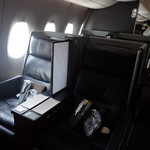 ダイヤモンド・プレミアラウンジ - JAL513便