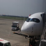 ダイヤモンド・プレミアラウンジ - JAL513便