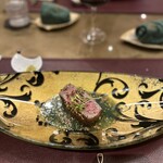 トゥ・ラ・ジョア イズム - 