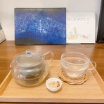 自分を見つけるブックカフェ - 