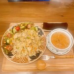 自分を見つけるブックカフェ - 