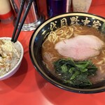 横濱家系ラーメン 二代目 野中家 - 