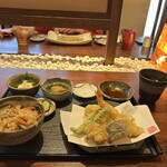 そば切り 粋人 - 小鉢◎天ぷらは海老より野菜が美味しいかもｗ◯
