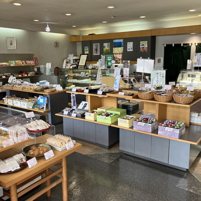 旭南高砂堂 本店（きょくなんたかさごどう） - 羽後牛島（ケーキ）の写真