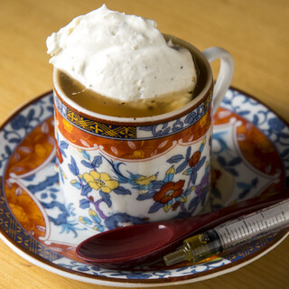 ピロシキや茶碗蒸し。一品ごとに遊び心が光る7,800円コース