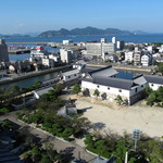 大入亭 - 今治城からの眺め