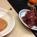 西口やきとん - 自家製辛味噌をつけていただきます。