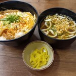 大一そば 天満店 - キツネ丼とミニうどんのセット