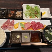 焼肉 青山外苑 - 