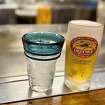 ぶち旨屋 - 麦ソーダと生ビール