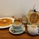 紅茶専門店チャチャドロップ - ワッフルのセット