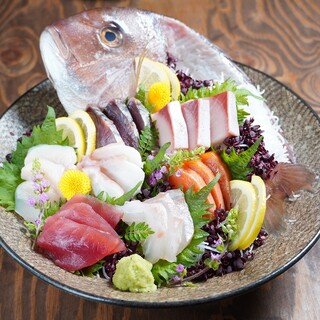 北海道の地物素材を堪能する多彩な一品料理の数々