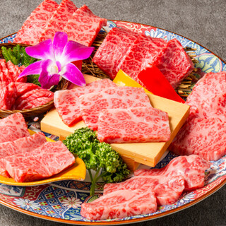上質な和牛を味わえる和牛七種盛り合わせ