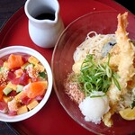 和食しゃぶしゃぶ かごの屋 - 冷たいうどん◎◎　ちらし寿司○