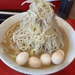ラーメン ヨシトミ - ミニラーメン、うずら、ヤサイマシ