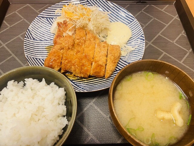 Miyamoto Munashi Keihan Kyobashi Eki Mae photo 3