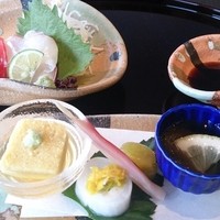 レストランあしや竹園 - ゆり御膳①手前は美味しいけど、お刺身がまずーい。