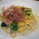 CLASSICAL PASTA - 生ハムのレモンクリームソース