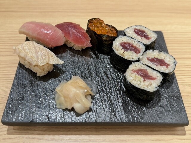 杉玉　約20センチ屋根付き‼️お客様ご注文品♪ 杉玉 約20cm 屋根付き