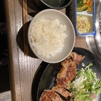 焼肉・しゃぶしゃぶ たちばな ヒルトンプラザイースト店 - 