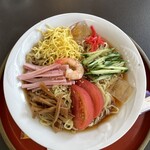 駅前食堂 とみ田 - 冷やし中華 900円