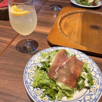ミゲル フアニ 新宿タカシマヤ タイムズスクエア店 - 飲み物はサングリア•エスプーマにしました