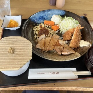 レストラン 十字路_1