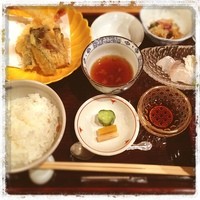 稲荷町髙はし - のんびり和食ランチ。（脇にビールもあります）