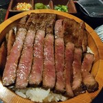 黒家 上野町店 - 炭焼き牛まぶし