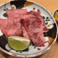 神戸焼肉 金虎 - 