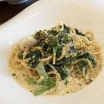 ピッコリーノ - ホタテとほうれん草のクリームパスタ