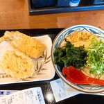 丸亀製麺 - 冷やしぶっかけ(大)+イワシ天、れんこん天