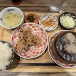 だるま焼売 - 唐揚げと焼売定食990円（ご飯大盛り）