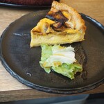 立ち飲み やみー - 本日のキッシュ