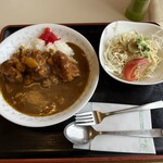 コーヒー＆レスト チャコール - サービスランチ（洋食・からあげカレー）