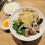 R+ 隠れ家すぎるラーメン屋 - 