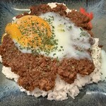 カフェ・ハイチ - 温玉ドライカレー