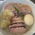 宍道湖しじみ中華蕎麦 琥珀 池袋店 - 