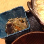 よつ谷 - 小鉢は野菜のうま煮