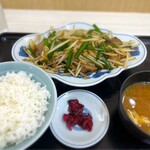新珠 - 料理写真:レバニラ炒め定食
