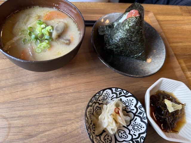 フレンチおむすび ビストロおむすび 自由が丘 (@bistroomusubi) / X