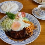 鳩家 - ランチサービスハンバーグエッグ880円