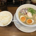 らぁ麺しろ - しぉらぁ麺 味玉 ライス