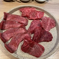 炭火焼肉 肉の匠 ひうち - 
